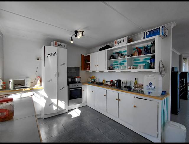 5 BEDROOM HOUSE FOR SALE IN C PLACE